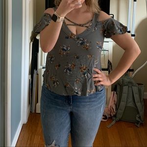 Off shoulder floral Top